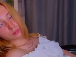 Rosaliehandley  live sex cam