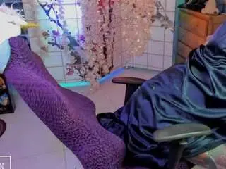 Saramoon97  live sex cam