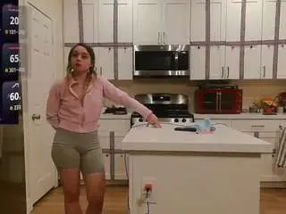 Blondiewithanass  live sex cam