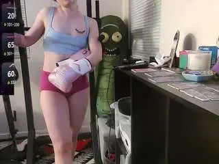 Blondiewithanass  live sex cam