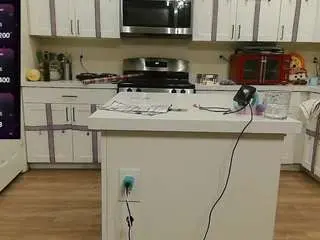 Blondiewithanass  live sex cam