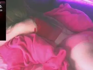 Blondiewithanass  live sex cam