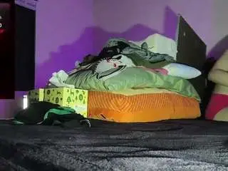 Blondiewithanass  live sex cam