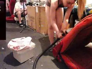 Blondiewithanass  live sex cam