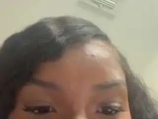 Charismaticlayla  live sex cam