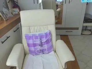 Karenpeach  live sex cam