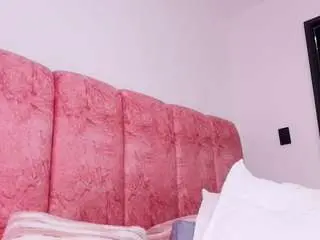 Kenda-ll  live sex cam