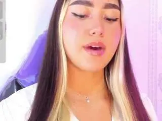 Liaa-18  live sex cam