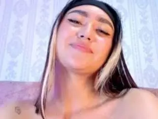 Liaa-18  live sex cam