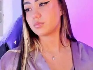 Liaa-18  live sex cam