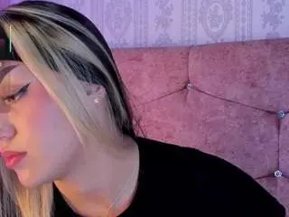 Liaa-18  live sex cam