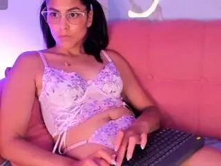 Lunarossie  live sex cam