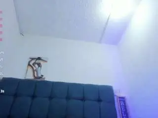 Samanta-pink  live sex cam