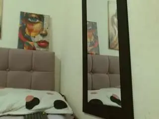 Samanta-pink  live sex cam