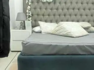 Ariagreenn  live sex cam