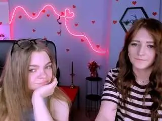 Bonnie-crystal  live sex cam