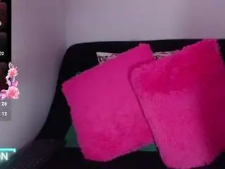 Cata-gonzalez  live sex cam