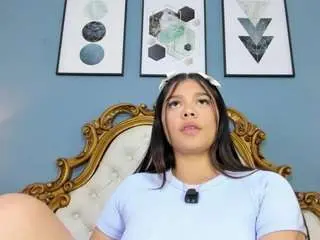 Hatsajones  live sex cam