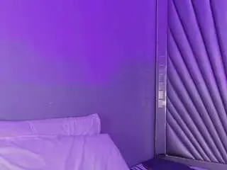 Hatsajones  live sex cam