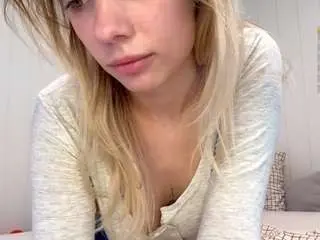 Olympialightford  live sex cam