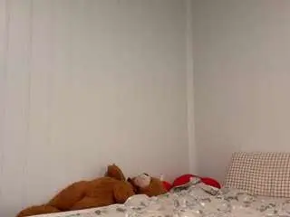 Olympialightford  live sex cam
