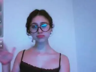 Arina-kitten  live sex cam