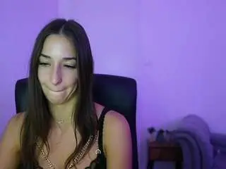 Crystalbrunette18  live sex cam