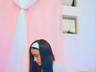 Lizzy-kane  live sex cam