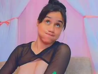 Lizzy-kane  live sex cam