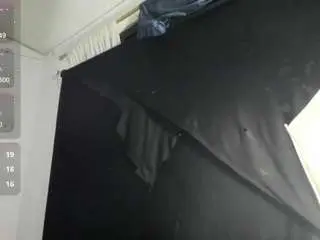 Milfcomesfirst  live sex cam