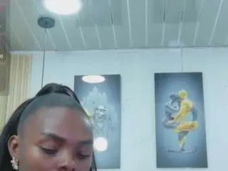 Miss-dinah  live sex cam