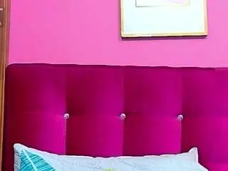 Miss-dinah  live sex cam