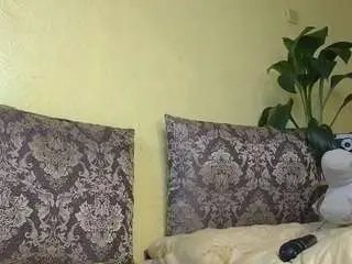 Naughtygirllucy  live sex cam