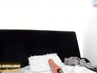 Chuiquihornymature  live sex cam