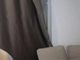 Jonieingrum  live sex cam