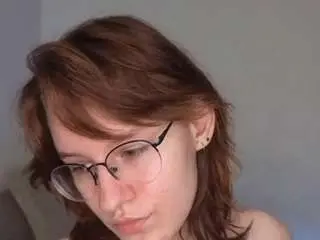 Jonieingrum  live sex cam