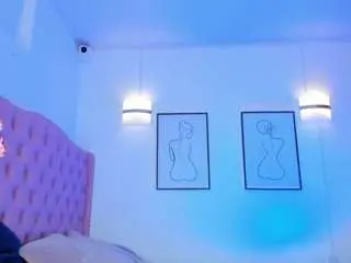 Laaura-velez  live sex cam