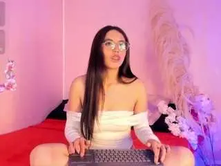 Miiadiaz  live sex cam