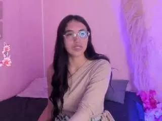Miiadiaz  live sex cam