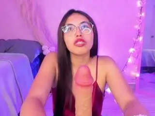 Miiadiaz  live sex cam