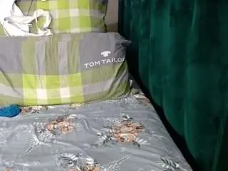 Skinnybitchxx  live sex cam