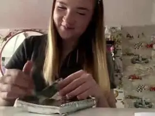 Trudiwarburg  live sex cam
