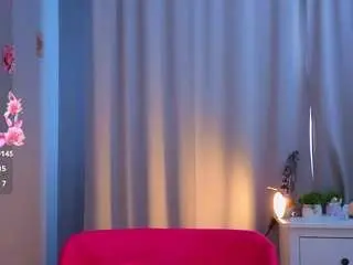 Eugeniachubb  live sex cam