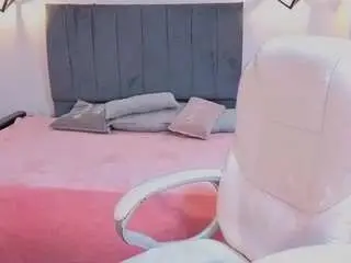 Iam-sofiia  live sex cam