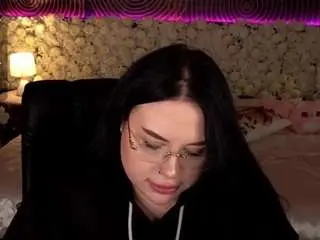 Serahmirabeli  live sex cam