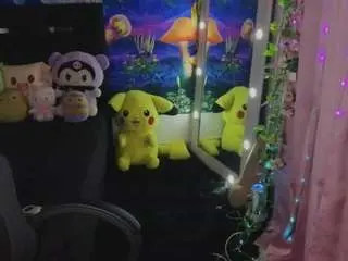 Adeletomson  live sex cam