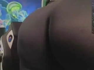 Adeletomson  live sex cam