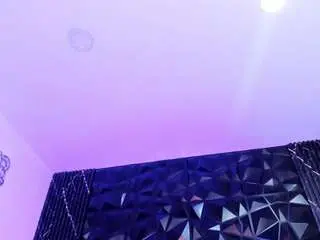 Ariadnaloren  live sex cam