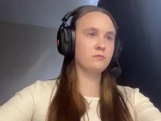 Sarahbemiss  live sex cam