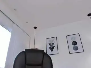 Tiana-cruzz  live sex cam